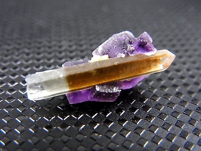 画像: ドイツ・ザクセン州産フローライトon水晶(シデライト共生) 0.9g
