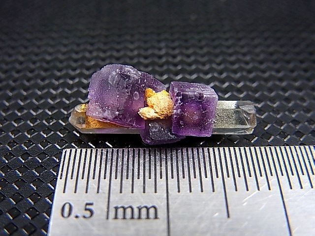 画像: ドイツ・ザクセン州産フローライトon水晶(シデライト共生) 0.9g