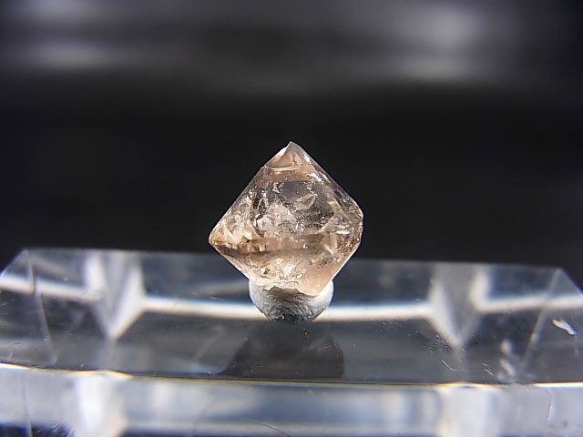 画像2: フランス・ロペルエ産ベータ型水晶（スモーキー） 0.4g