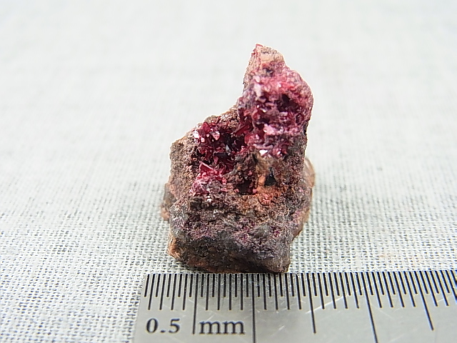 画像: モロッコ産エリスライト原石 4.7g