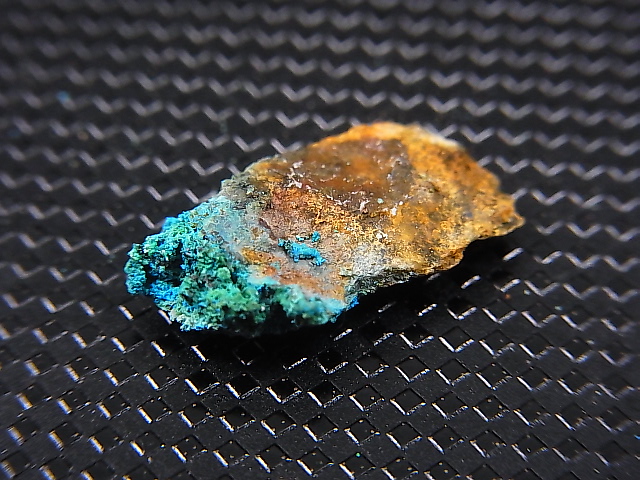 画像: ドイツ・ザクセン州産シアノトリカイト（青針銅鉱）原石 0.5g