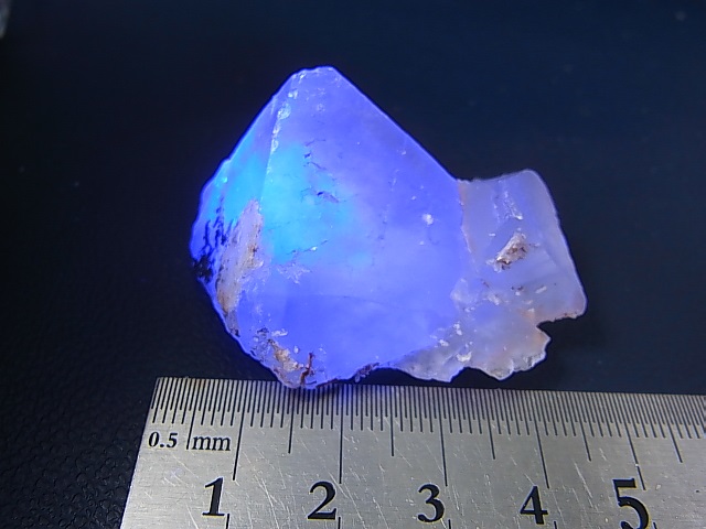 画像: ベトナム産八面体ライトグリーンフローライト原石 37.6g
