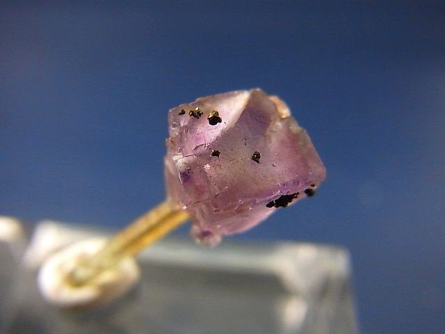 画像: ドイツ・ザクセン州産パープルフローライトon水晶(パイライト共生) 0.7g