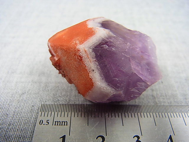 画像: ドイツ・ザクセン州産レッドキャップアメジスト原石 23.8g