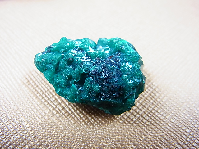 画像: コンゴ産ダイオプテーズ原石（大粒結晶） 7.2g