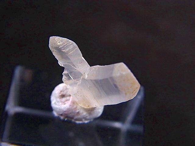 画像: マダガスカル産ジャパニーズツイン（日本式双晶水晶/エレスチャル） 0.4g
