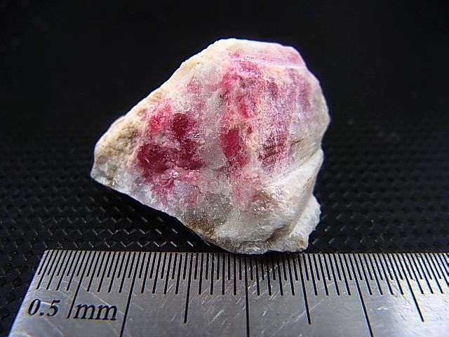 画像: ツグツパイト（タグトゥパイト）原石 9.5g