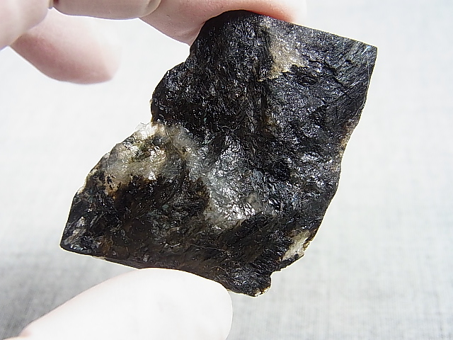 画像: フィンランド産ヌーマイト研磨スライス（片面研磨） 11.2g