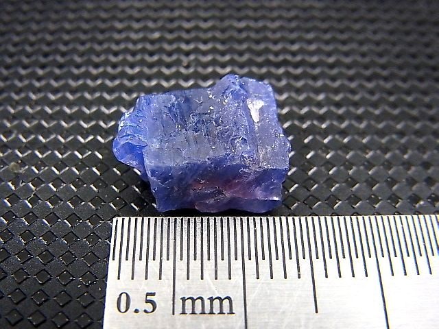 画像: ベトナムLuc Yen産ブルーサファイア原石 8.6カラット
