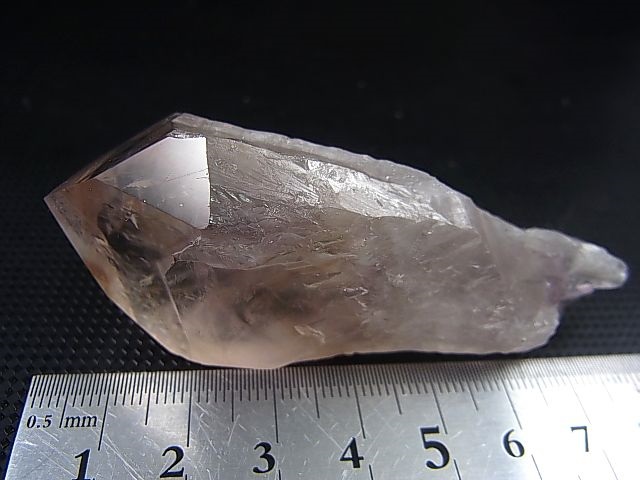 画像: ブラジル・コルデイロス産アメジスタドーラダ/蛍光ファントムアメジスト（錐面研磨） 67.0g
