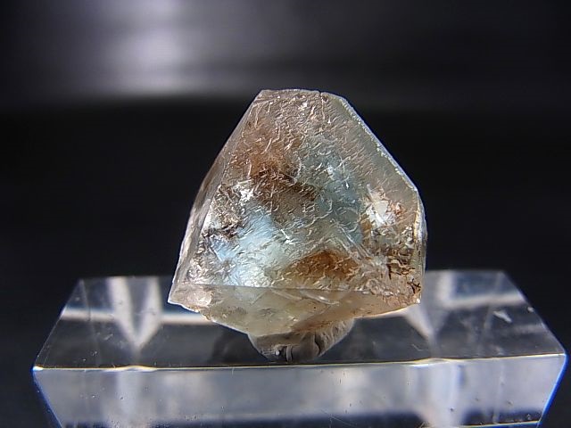 画像: フィンランド・コトカ産ブルートパーズ結晶（レインボー入り） 7.0g