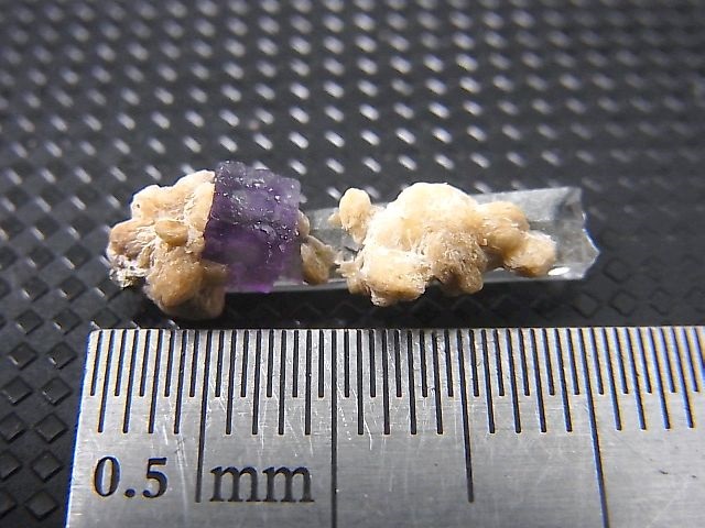画像: ドイツ・ザクセン州産フローライトonグリーン水晶(シデライト共生) 0.6g