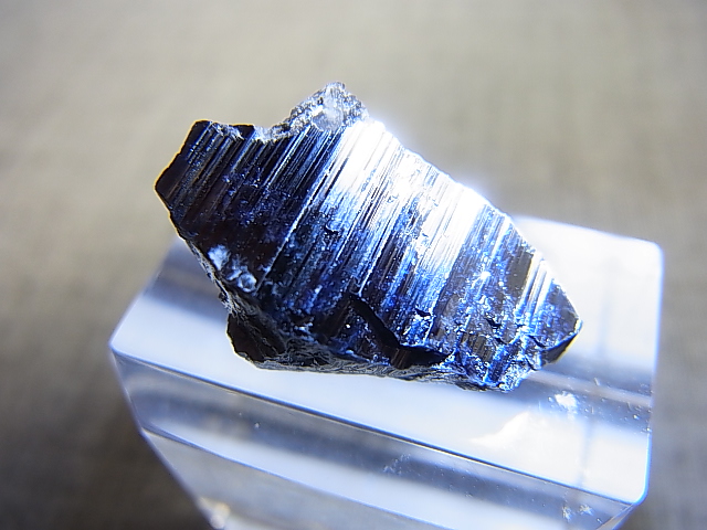 画像2: ノルウェー産アナテース原石結晶（ブルー照射） 3.6g