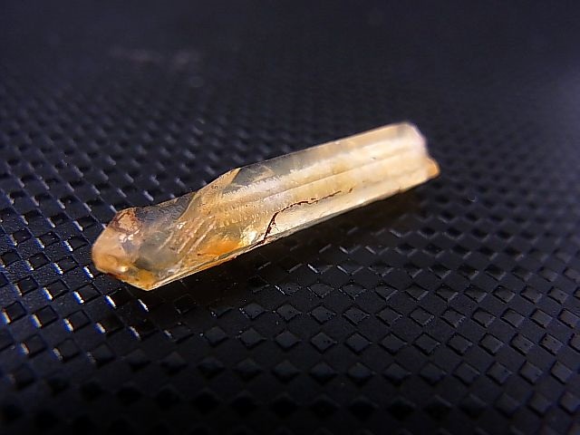 画像: 五代松鉱山産トラピチェ・レモン水晶 0.6g