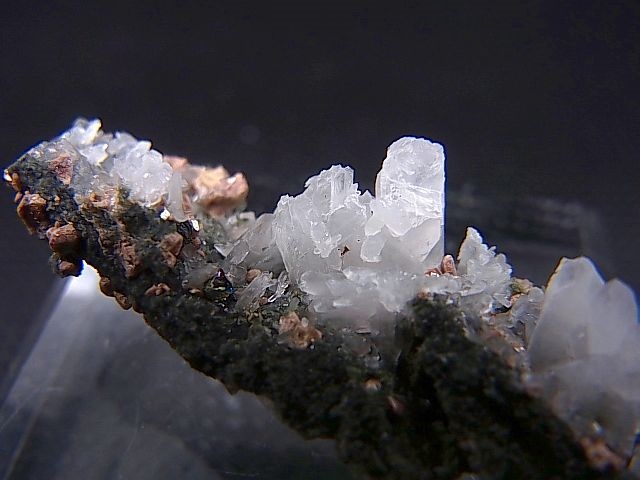 画像: フランス・ブルターニュ産チタナイト原石 2.7g