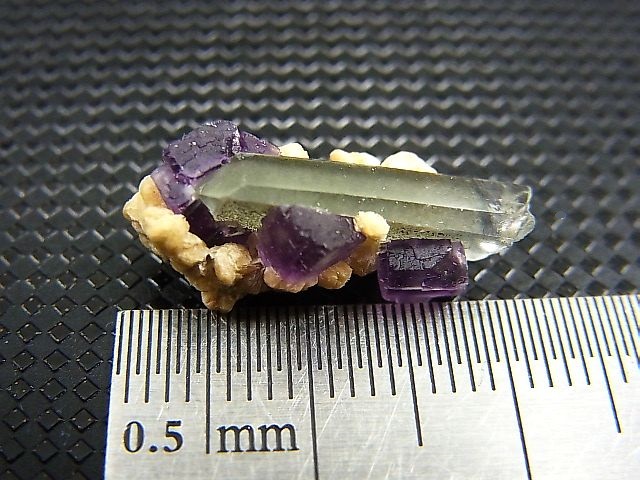 画像: ドイツ・ザクセン州産フローライトonグリーン水晶(シデライト共生) 1.5g