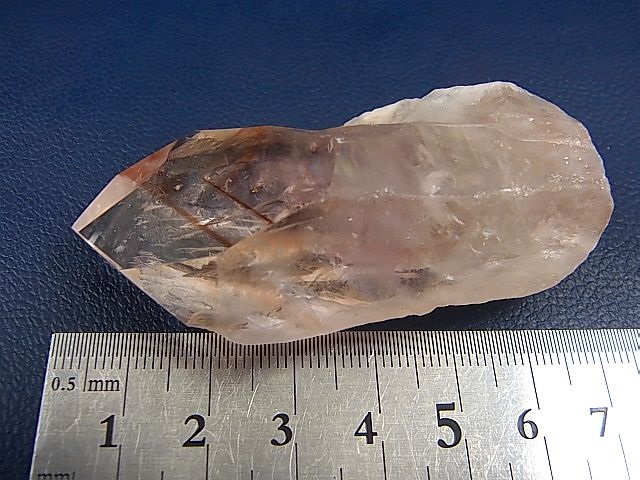 画像: ブラジル・コルデイロス産アメジスタドーラダ/蛍光ファントムアメジスト（錐面研磨） 60.1g