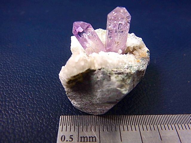 画像: イタリア・サルデーニャ島産エレスチャルアメジスト原石 13.3g
