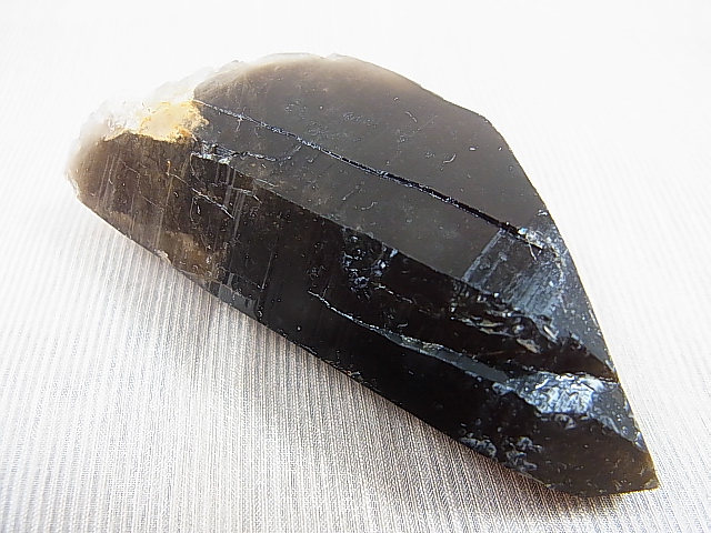 画像: ノルウェー産モリオン（ケアンゴーム）原石 95.4g