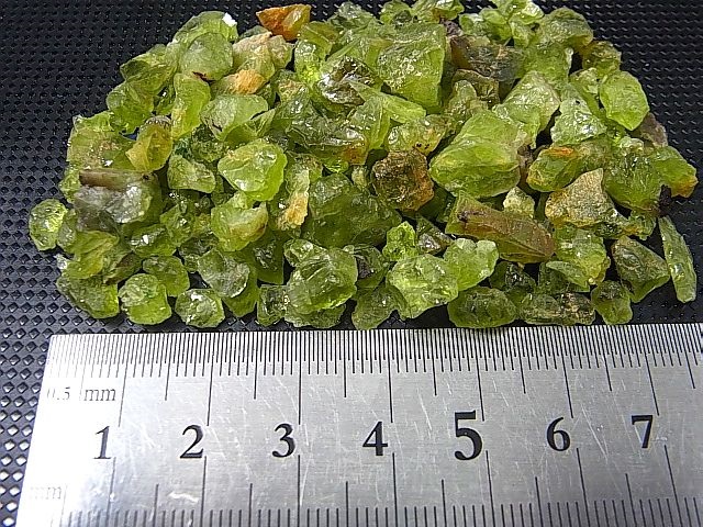 画像: ベトナム・ザライ産ペリドット原石 トータル 50g