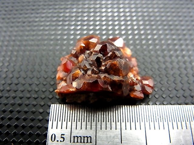 画像: ブラジル・イティンガ産スペサルティンガーネットクラスター 4.3g