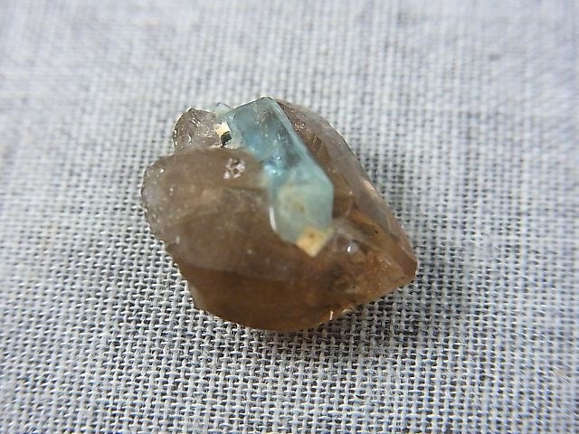 画像: ベトナム・タインホア産アクアマリン付きスモーキー水晶 2.2g
