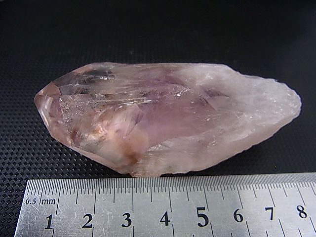 画像: ブラジル・コルデイロス産アメジスタドーラダ/蛍光ファントムアメジスト（錐面研磨） 82.2g