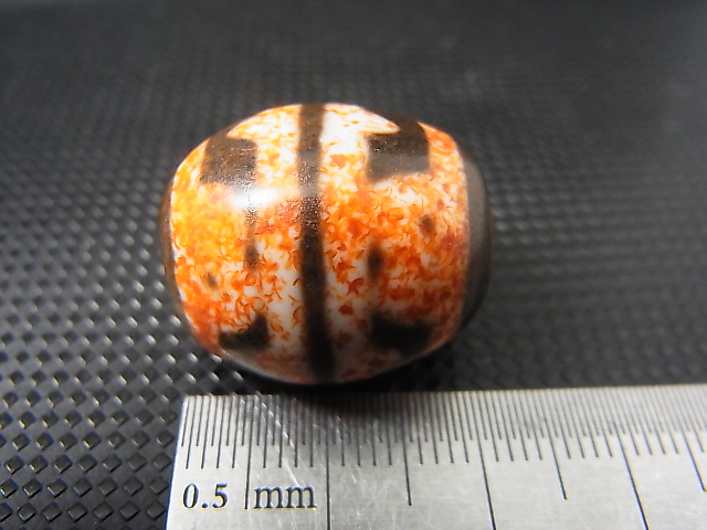 画像: ヴィンテージ：「赤虎牙蓮花」西蔵（チベット）天珠 約20.5×18.5×17.5mm