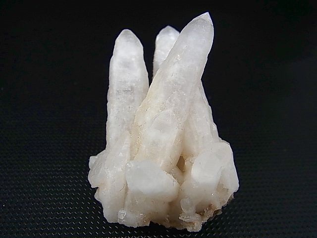 画像: 福島県南会津郡産紫水晶(アメジスト)ポイント（連晶） 65.5g