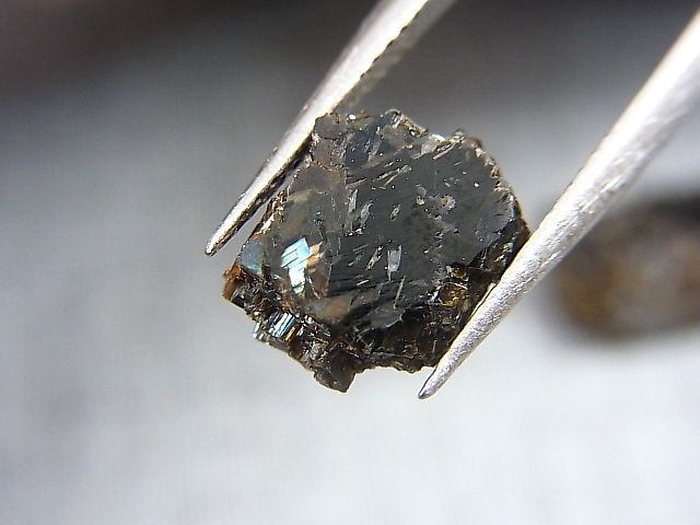 画像: グリーンランド産ヌーマイト研磨スライス 0.5g