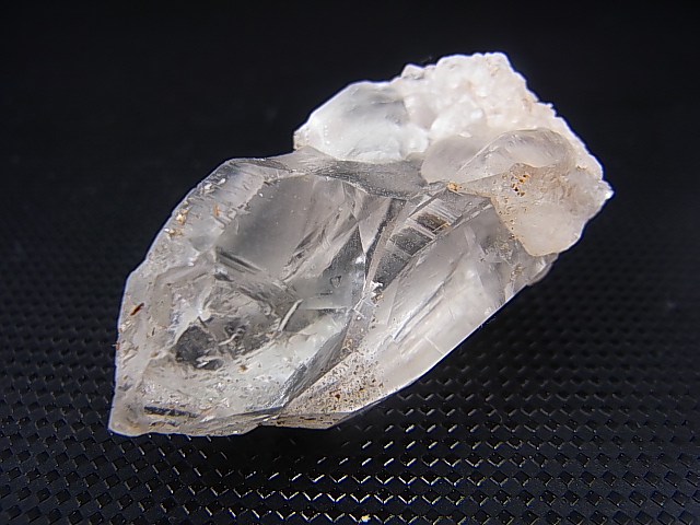 画像: ガネーシュヒマール・ラパ産ウォータークリア水晶ポイント（マイカ付き） 29.0g