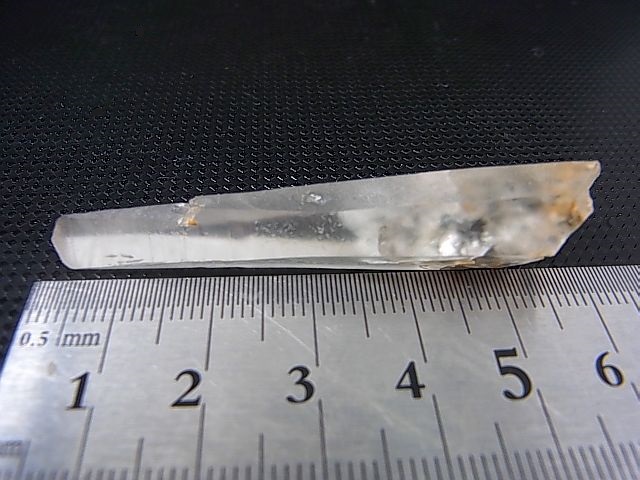 画像: 新産水晶：ガネーシュヒマール・ダーディン産ミックスインクルージョン/レーザー型水晶 8.4g