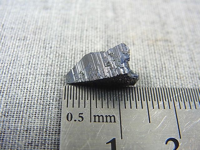 画像: ノルウェー産アナテース原石結晶（ブルー照射） 0.9g
