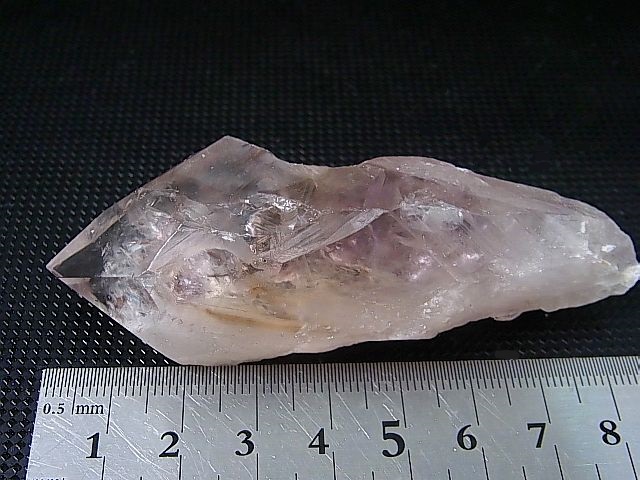 画像: ブラジル・コルデイロス産アメジスタドーラダ/蛍光ファントムアメジスト（錐面研磨） 67.8g