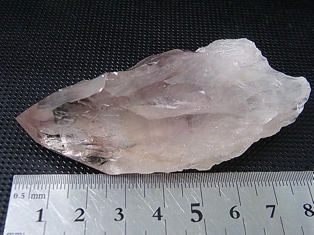 画像: ブラジル・コルデイロス産アメジスタドーラダ/蛍光ファントムアメジスト（錐面研磨） 77.1g