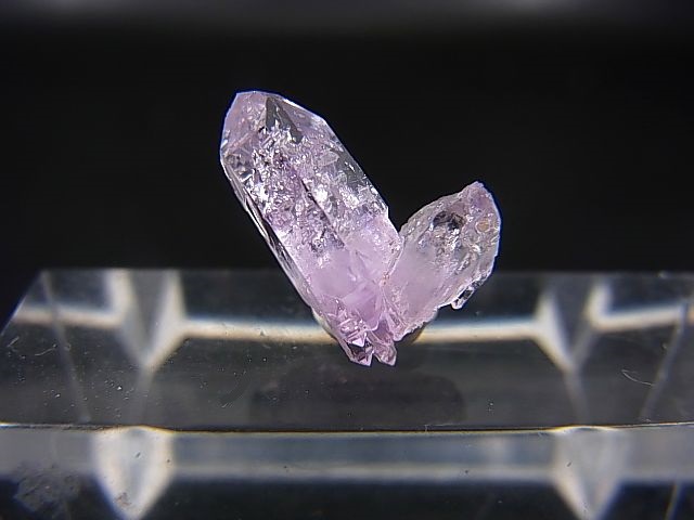 画像2: イタリア・サルデーニャ島産エレスチャルアメジスト原石 0.6g