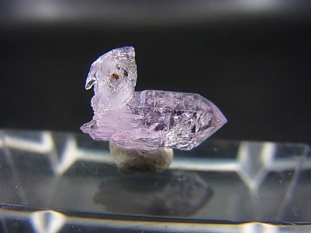 画像: イタリア・サルデーニャ島産エレスチャルアメジスト原石 0.6g