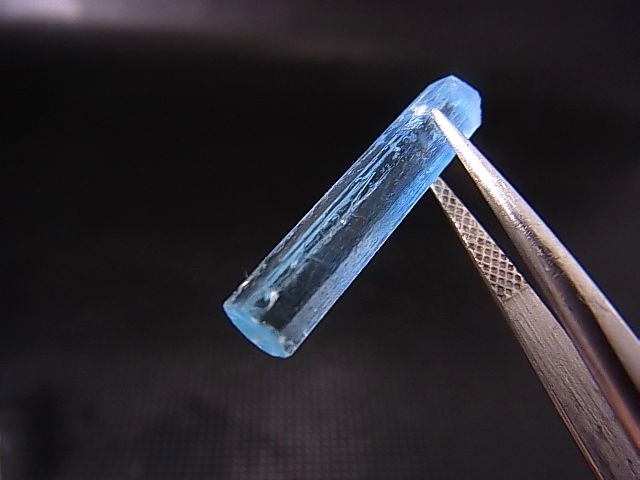 画像: ジェムグレード宝石需要品質：ベトナム産アクアマリン柱状結晶原石 4.5カラット
