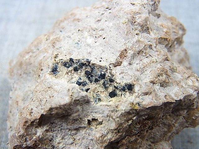 画像: 鹿児島産オオスミライト（大隅石） 77.2g