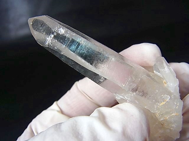 画像: ベトナム・ムーカンチャイ水晶「トゥーレ・レムリアンシード」ポイント（レムリアンレッジ） 27.8g