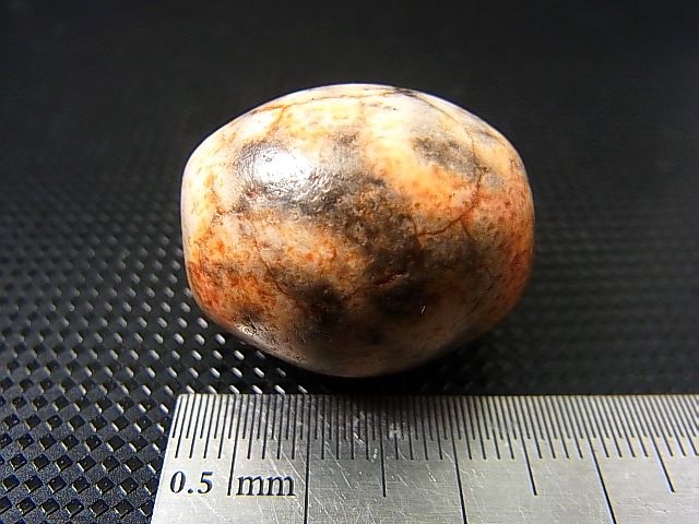 画像: ヴィンテージ：赤「宝瓶」西蔵（チベット）天珠 約24×21×20mm