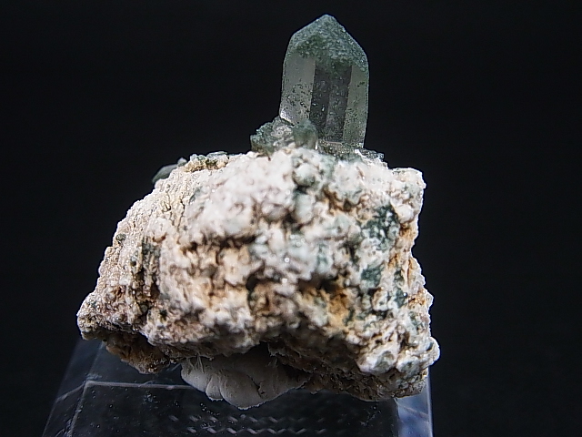 画像: スイス・オーバーアルプ峠産水晶（クローライト付き） 10.8g