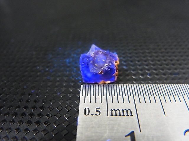 画像: ナミビア・エロンゴ産フローライト原石 0.6g