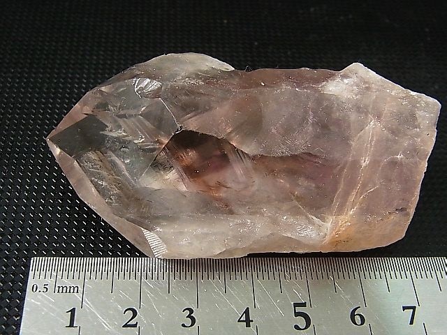 画像: ブラジル・コルデイロス産アメジスタドーラダ/蛍光ファントムアメジスト（錐面研磨） 92.0g