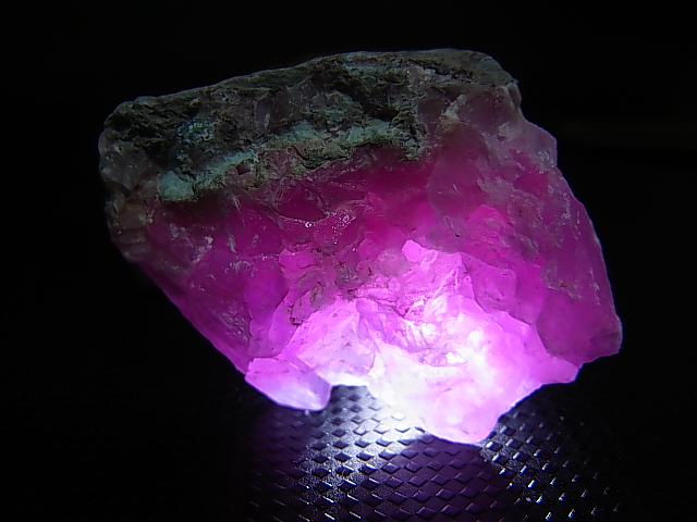 画像: コンゴ産ピンクコバルトカルサイト原石 23.6g