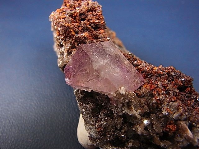 画像2: メキシコ・オハエラ鉱山産フローライト原石（赤色蛍光） 85.2g