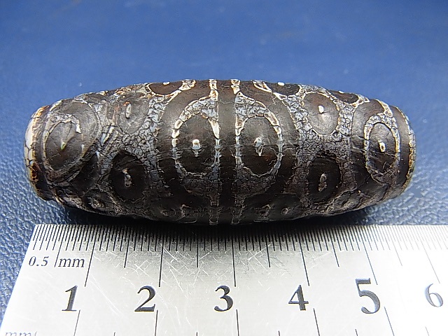 画像: 「三十六眼」老礦（ろうこう）現代天珠 直径約21.5×55.5mm
