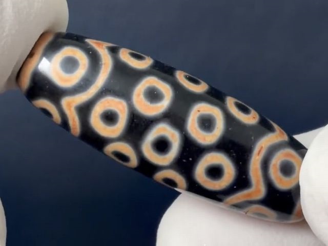 画像: 「二十八眼」至純現代天珠 直径約13.5×40mm