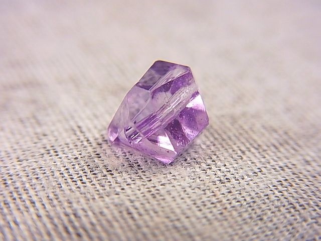 画像: メキシコ・ベラクルス産アメジストオリジナルビーズ 約6.5×6×6mm