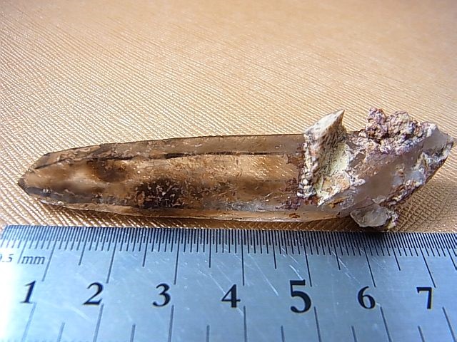 画像: マラウイ・マロサ産レーザーポイント水晶（エジリン/ジルコン共生） 19.2g